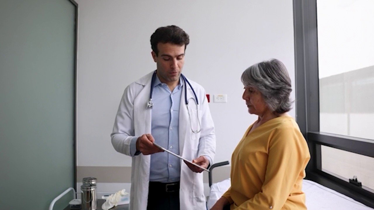 Neurologist breaks down why MS is commonly mistaken for other conditions
