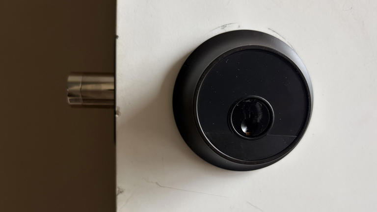 Level Lock Pro Review: An Sleek Smart Lock With Matter and Thread Support