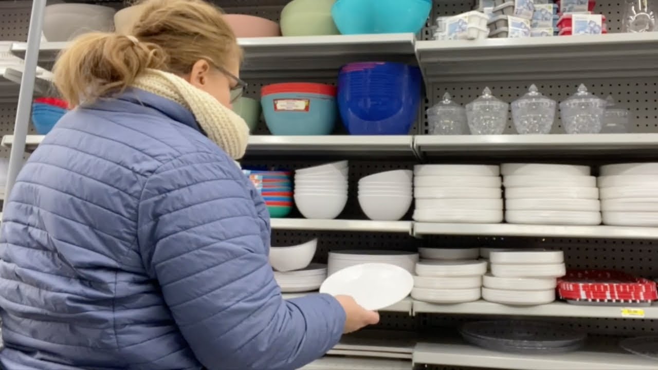 Stick 2 dollar store bowls together for this brilliant living room idea!