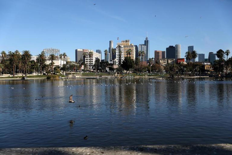 MacArthur Park will remain open as the city takes a year to fence off ...