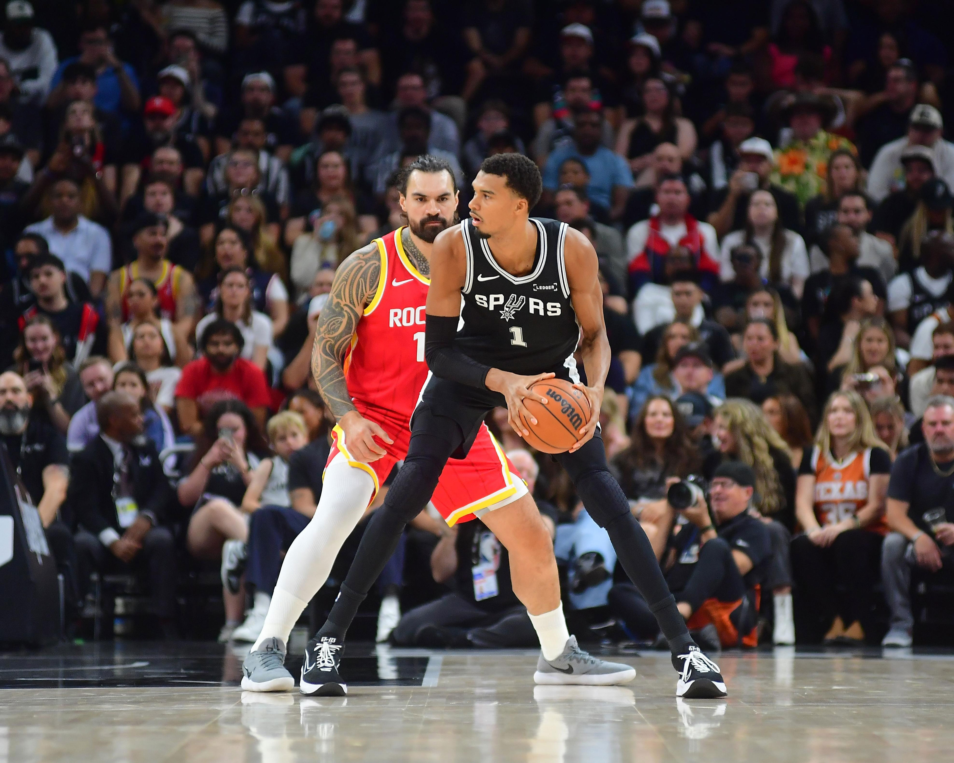 Spurs lose heartbreaker to Rockets in Austin, fall to 0-2