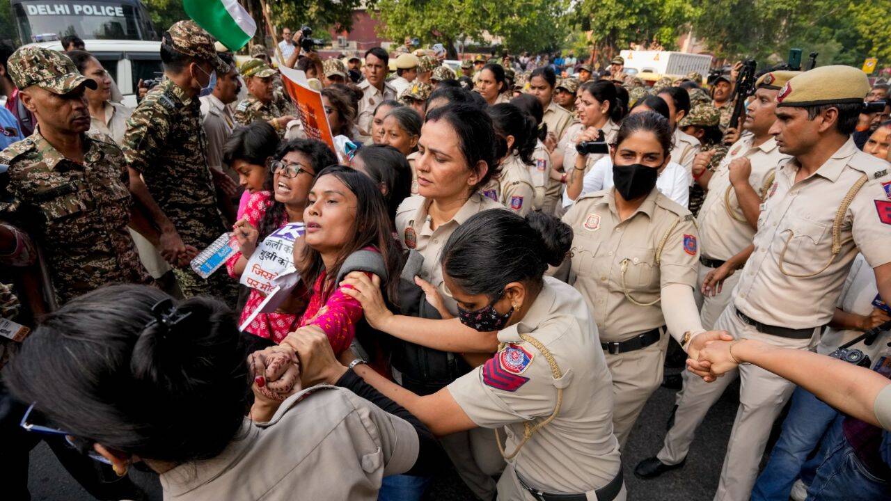 Over 100 protesters detained: Police stop march on EC; groups allege ...