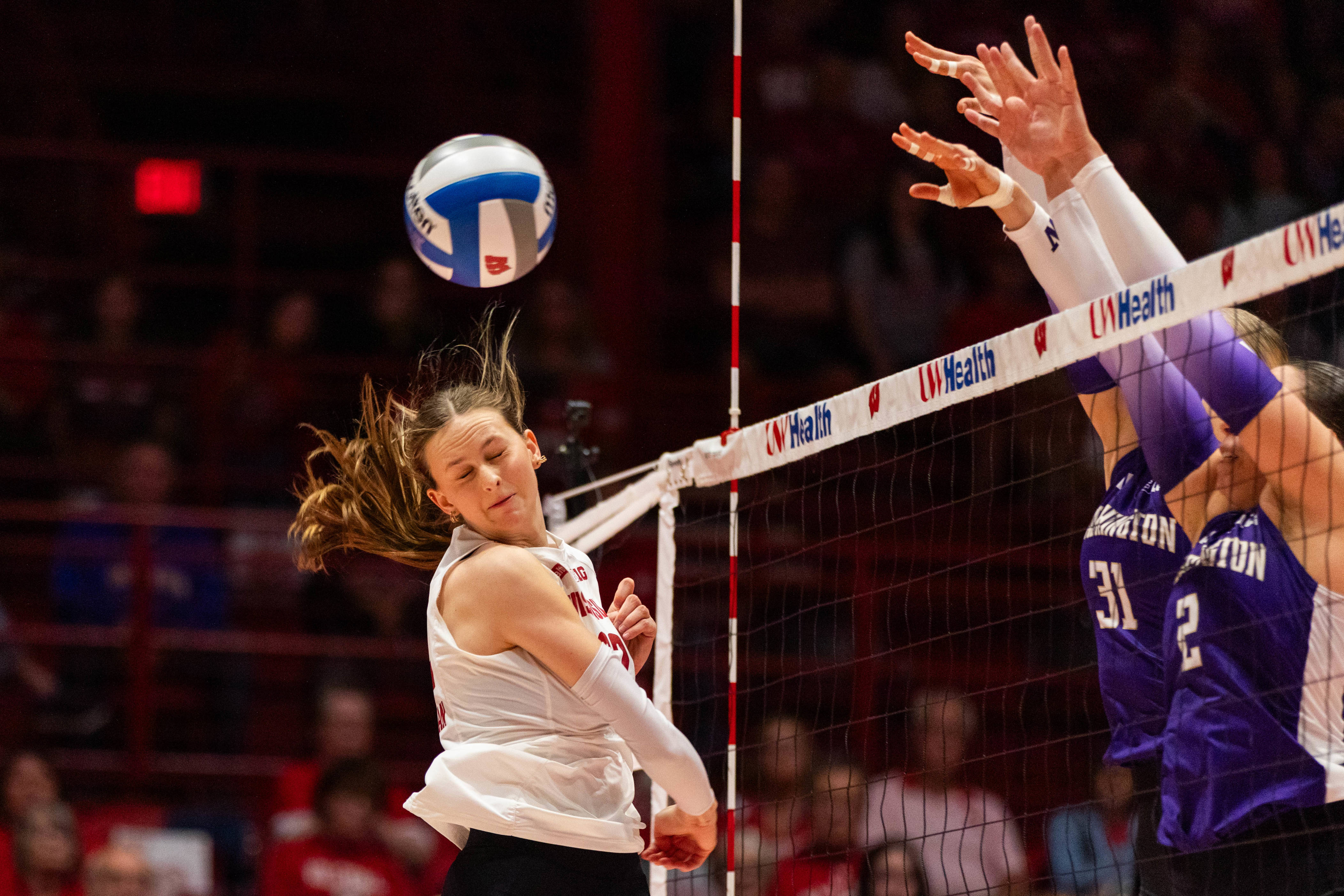 Wisconsin volleyball's lapses add up in loss vs. Washington | 3 takeaways