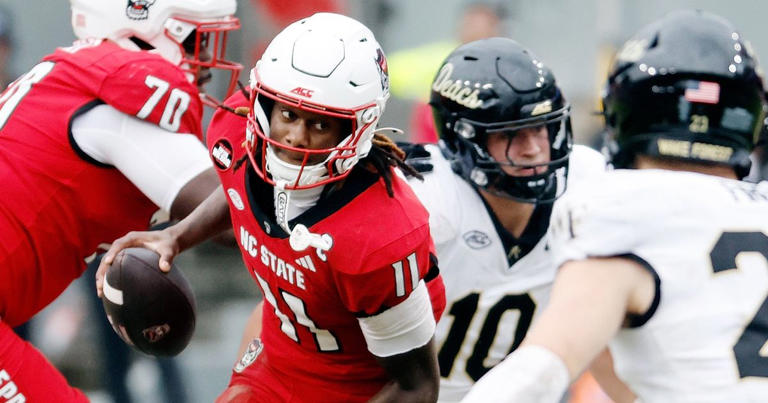 Davis Warren's 4 TD passes lead Stanford to a 31-28 win over NC State