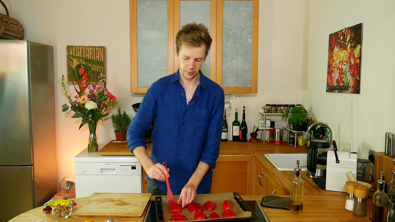 Julian macht Paprika-Dip mit gegrillter Paprika