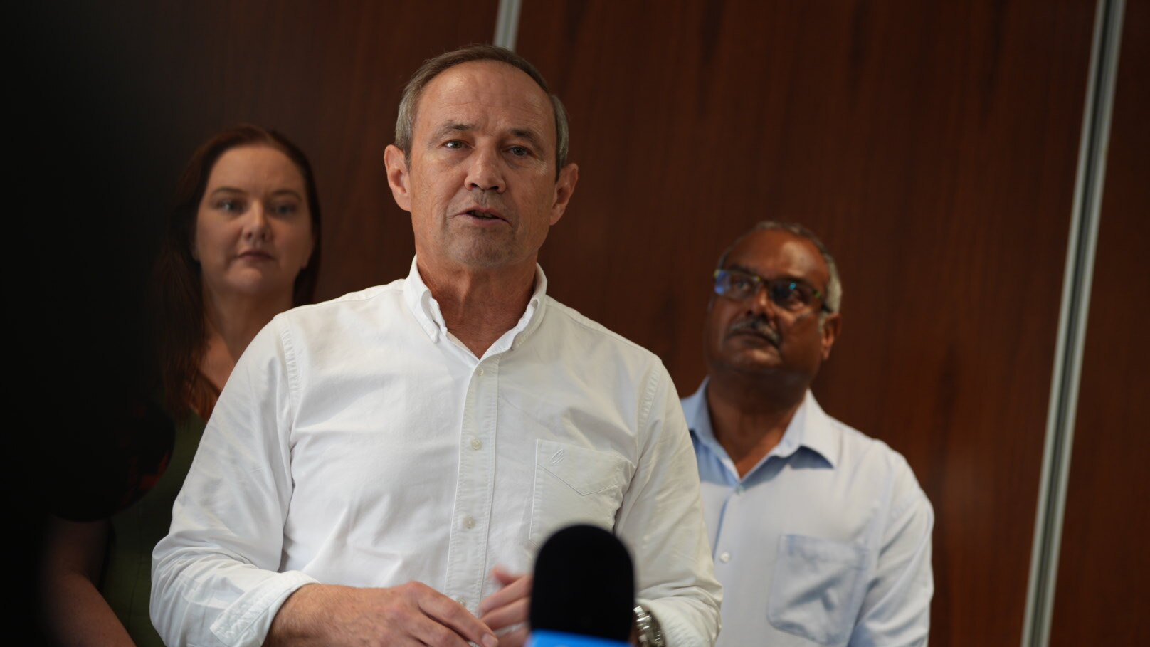 WA premier faced down by residents over South Hedland child protection ...