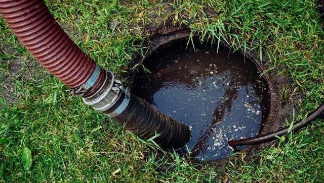 Tennessee homeowner finds a septic tank in his yard despite years of ...