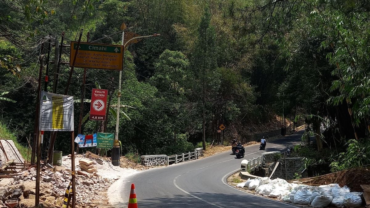 Jalan Kolmas Bandung Barat terancam tutup total imbas pemasangan box ...