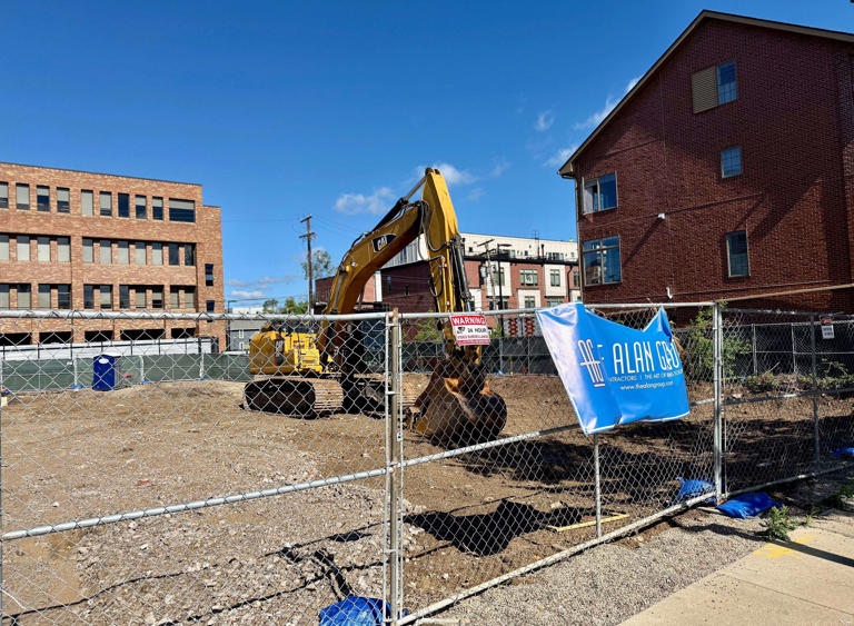 Another emotionless downtown: After years away, some Ann Arbor visitors ...