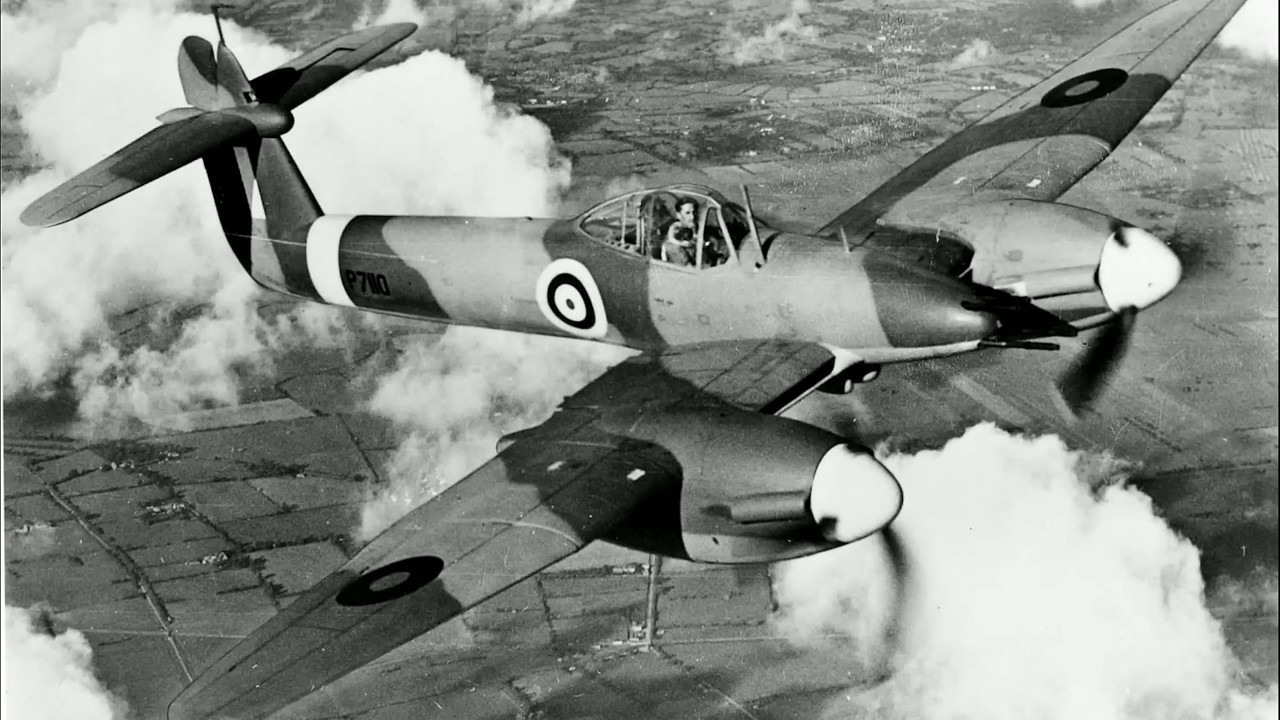 Supermarine's twelve-gun twin-engine fighter concepts