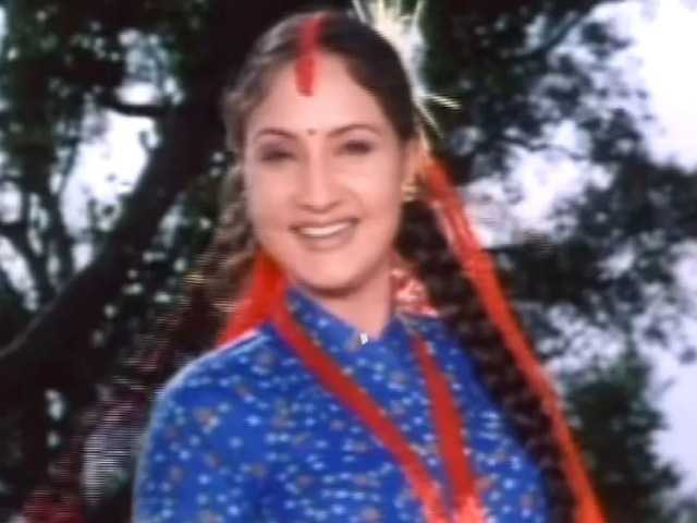 Udit Narayan & Wife Deepa's 21-Year-Old Nepali Folk Classic 'Dashain ...