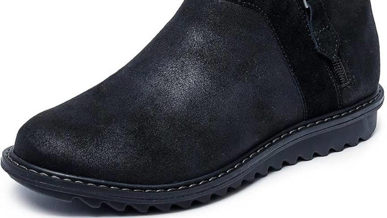 Amazon’s Skechers arch support ankle boots are under $60 and keep toes ...