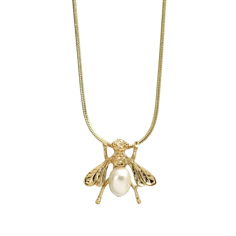 Dame Emma Thompson’s Alex Monroe bee necklace is a timeless jewellery ...