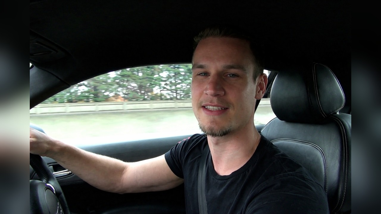 An Audi R8 driver tries McDonald's drive-through roulette