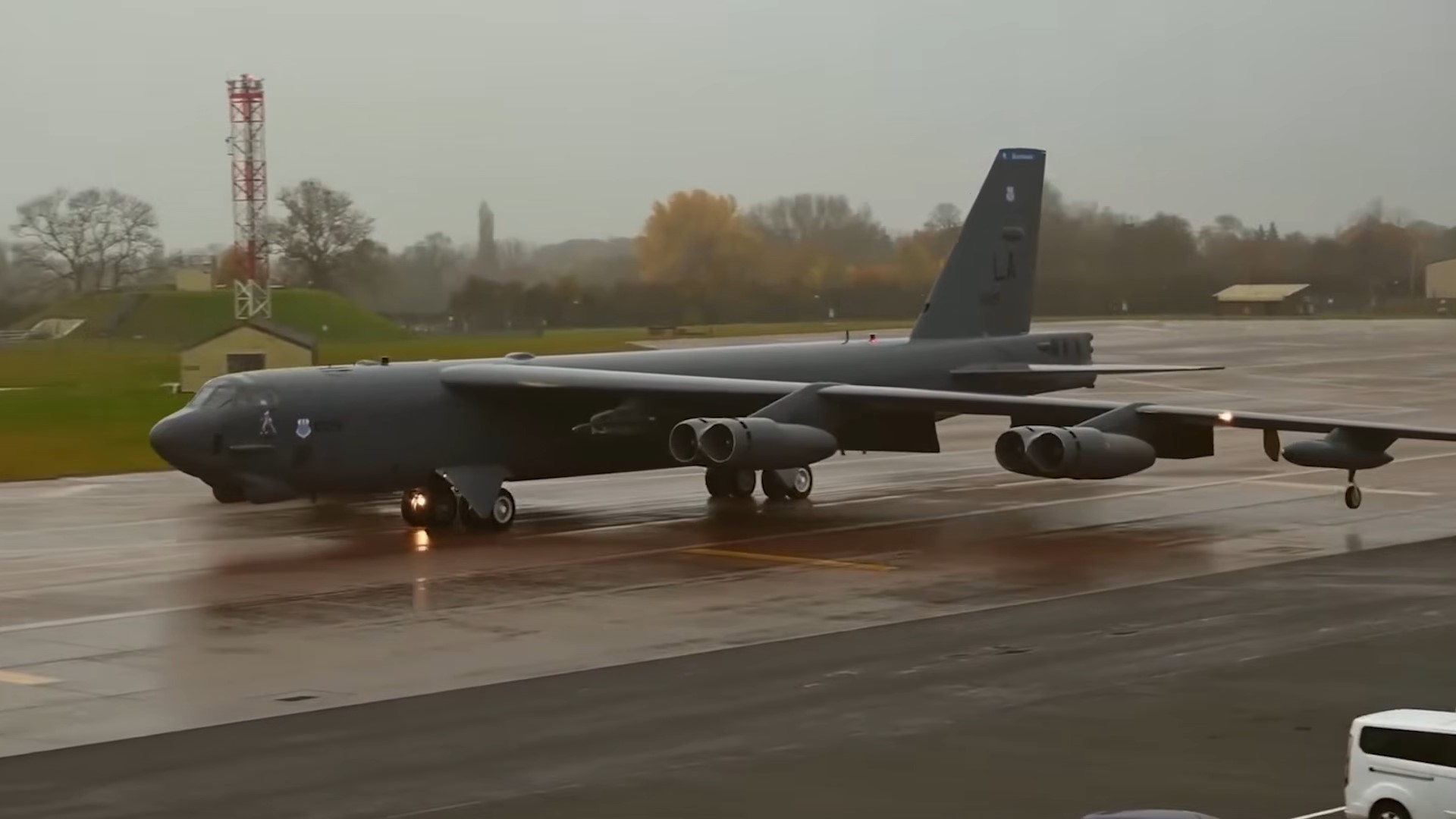Inside the USAF B-52 crash at Edwards Air Force Base