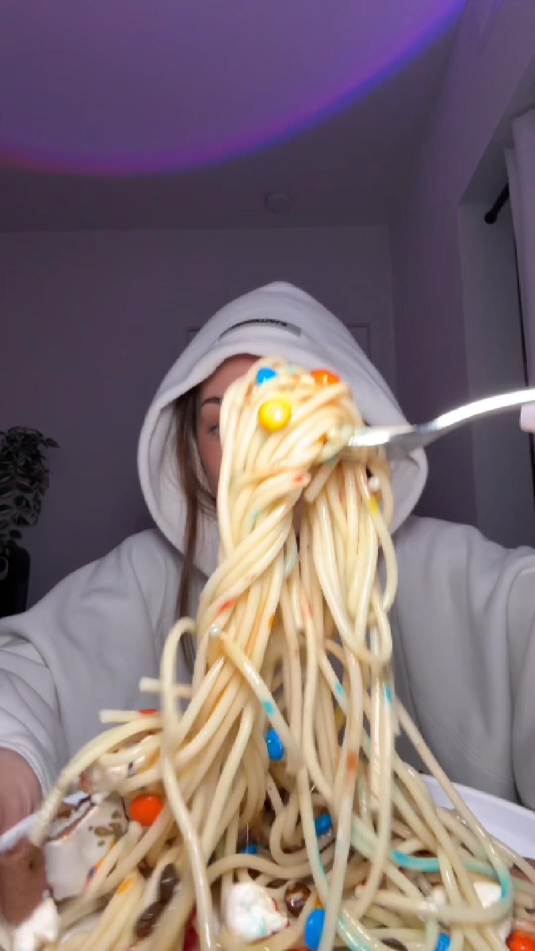 Making Buddy the Elf’s famous spaghetti
