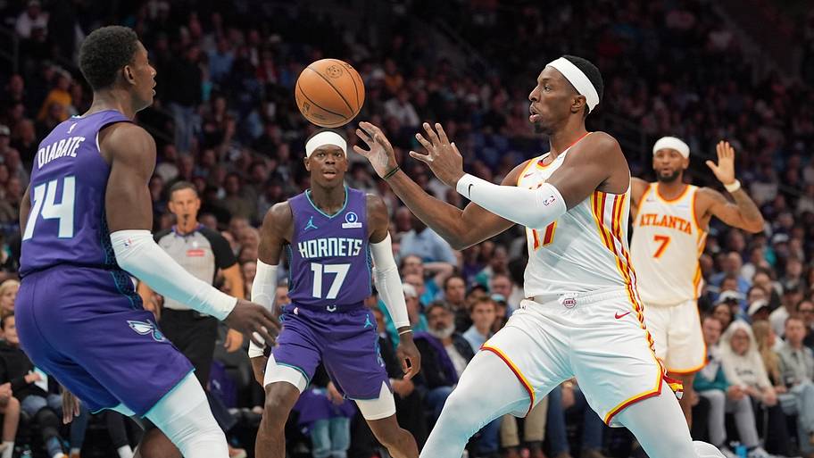 Grading every Hawks player in their 47-point win over the Charlotte Hornets