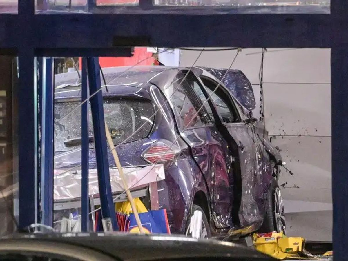 Ambulance update on Wolverhampton Lidl crash driver after man dies at scene
