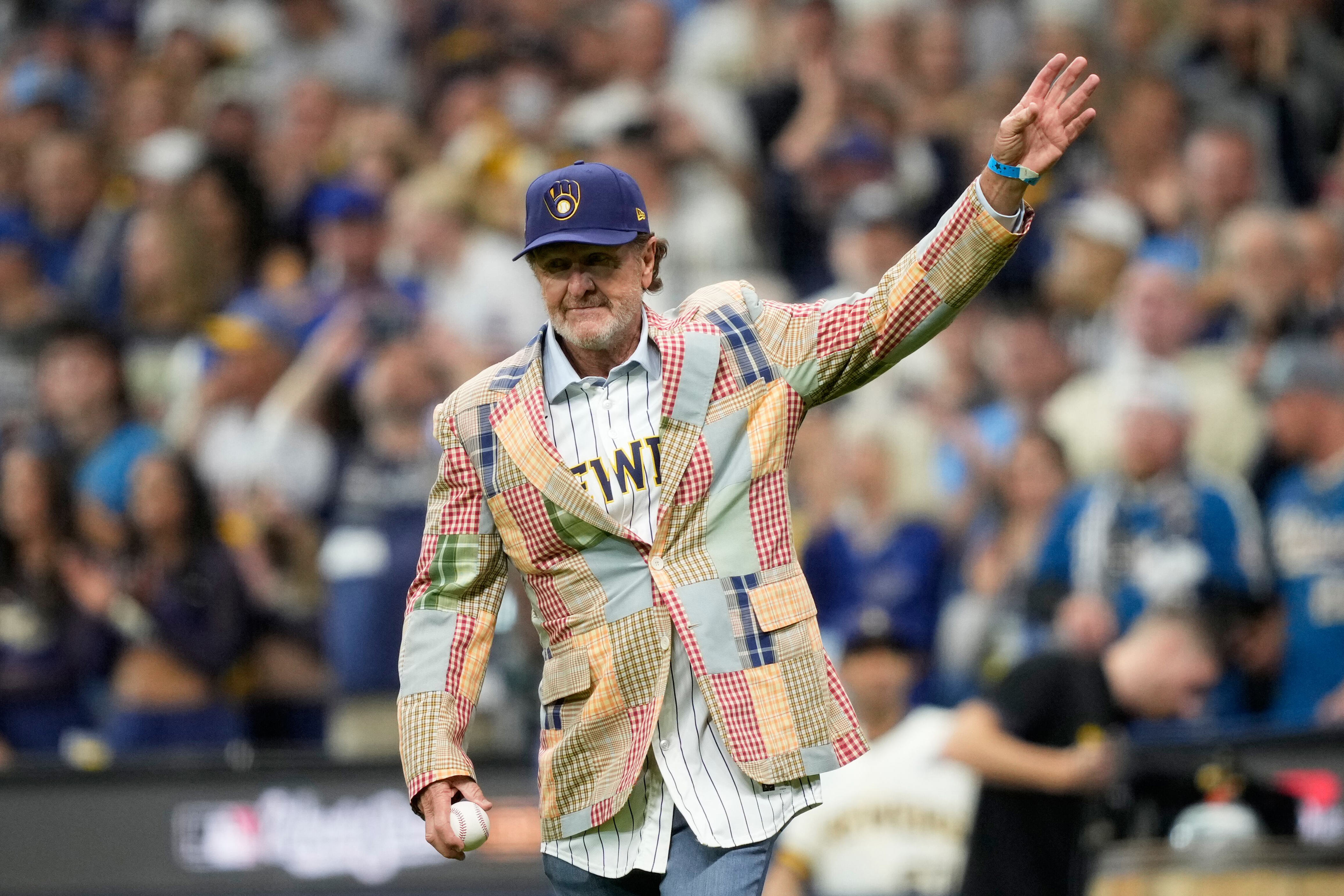 Robin Yount and Brewers’ broadcast team pay tribute to Bob Uecker by ...