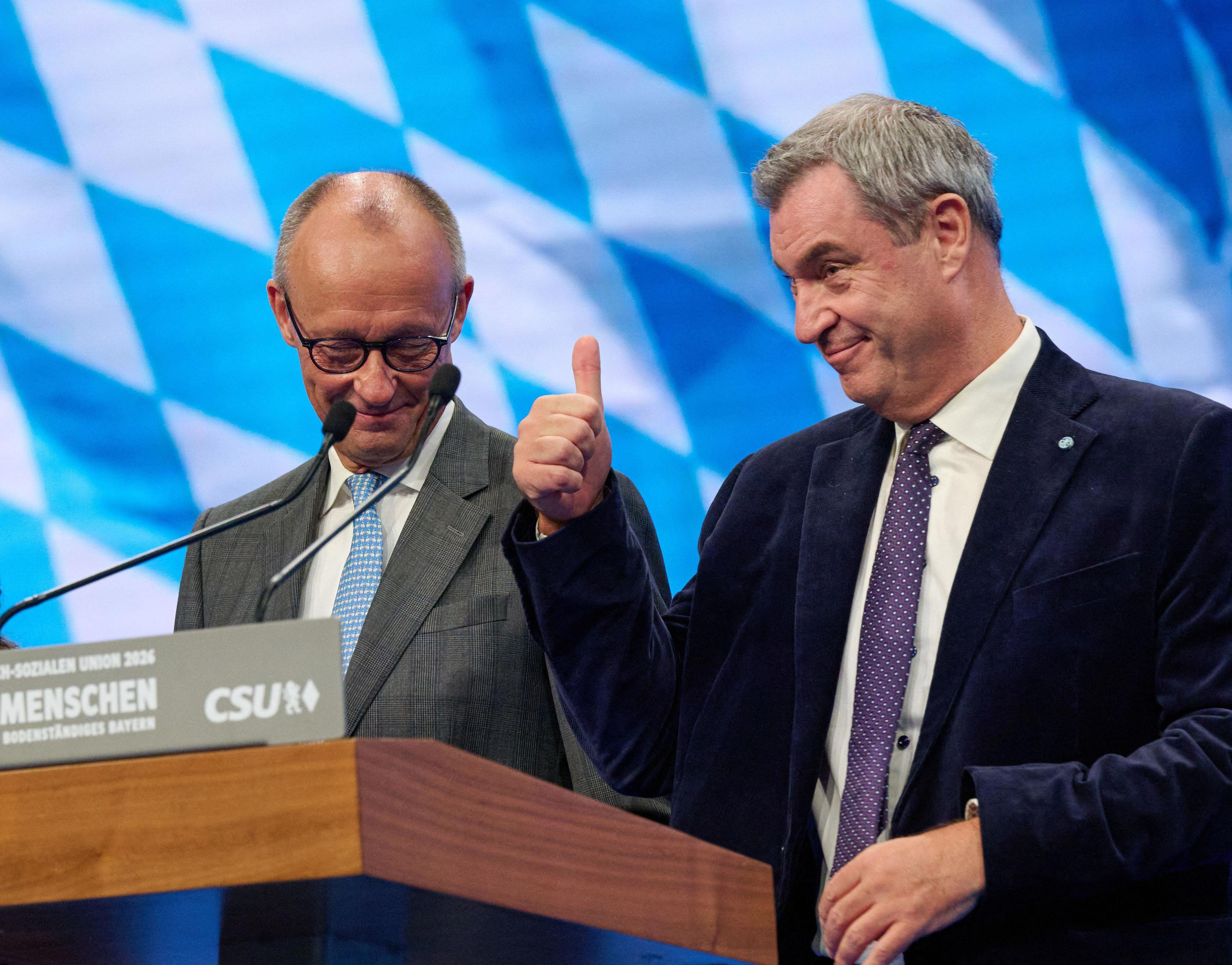 Auftritt bei CSU-Parteitag: Merz äußert sich nicht zu Steinmeier-Nachfolge