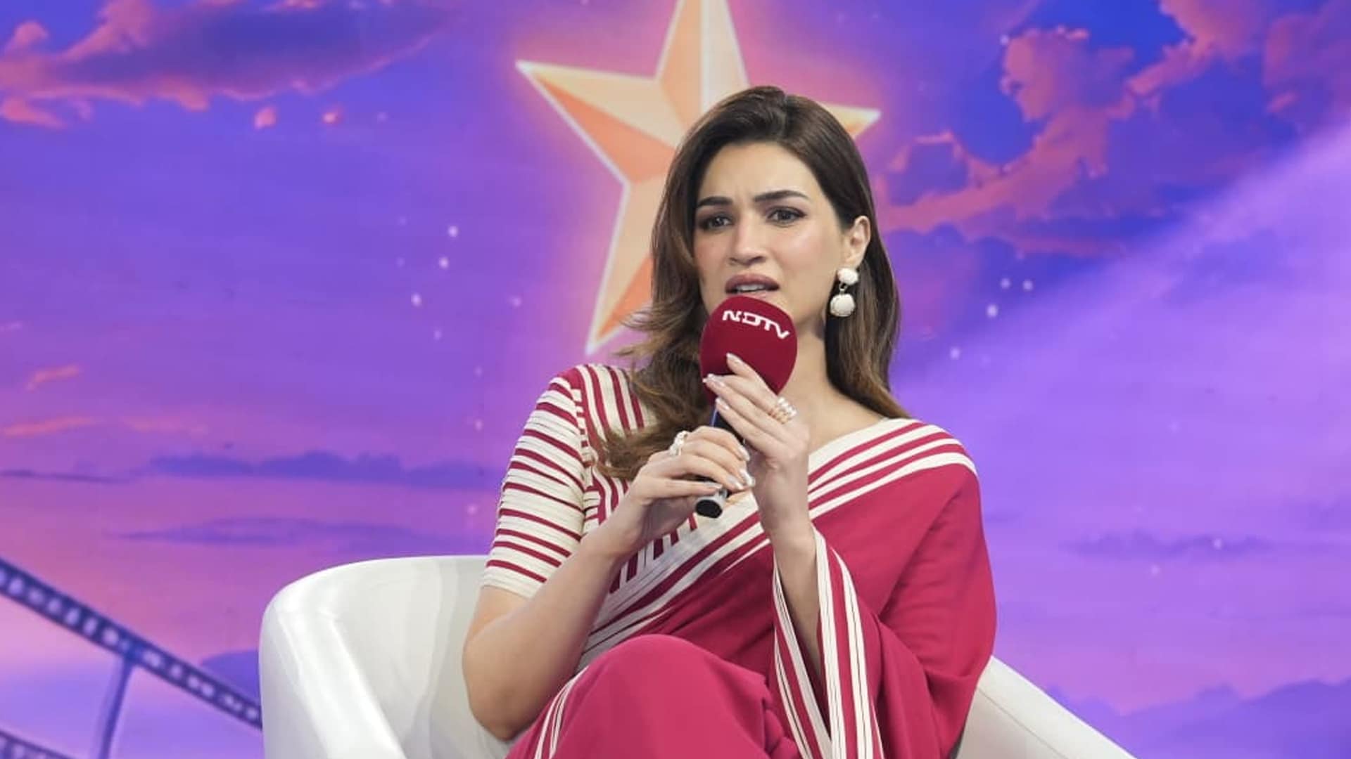 Kriti Sanon says she's old school when it comes to relationships