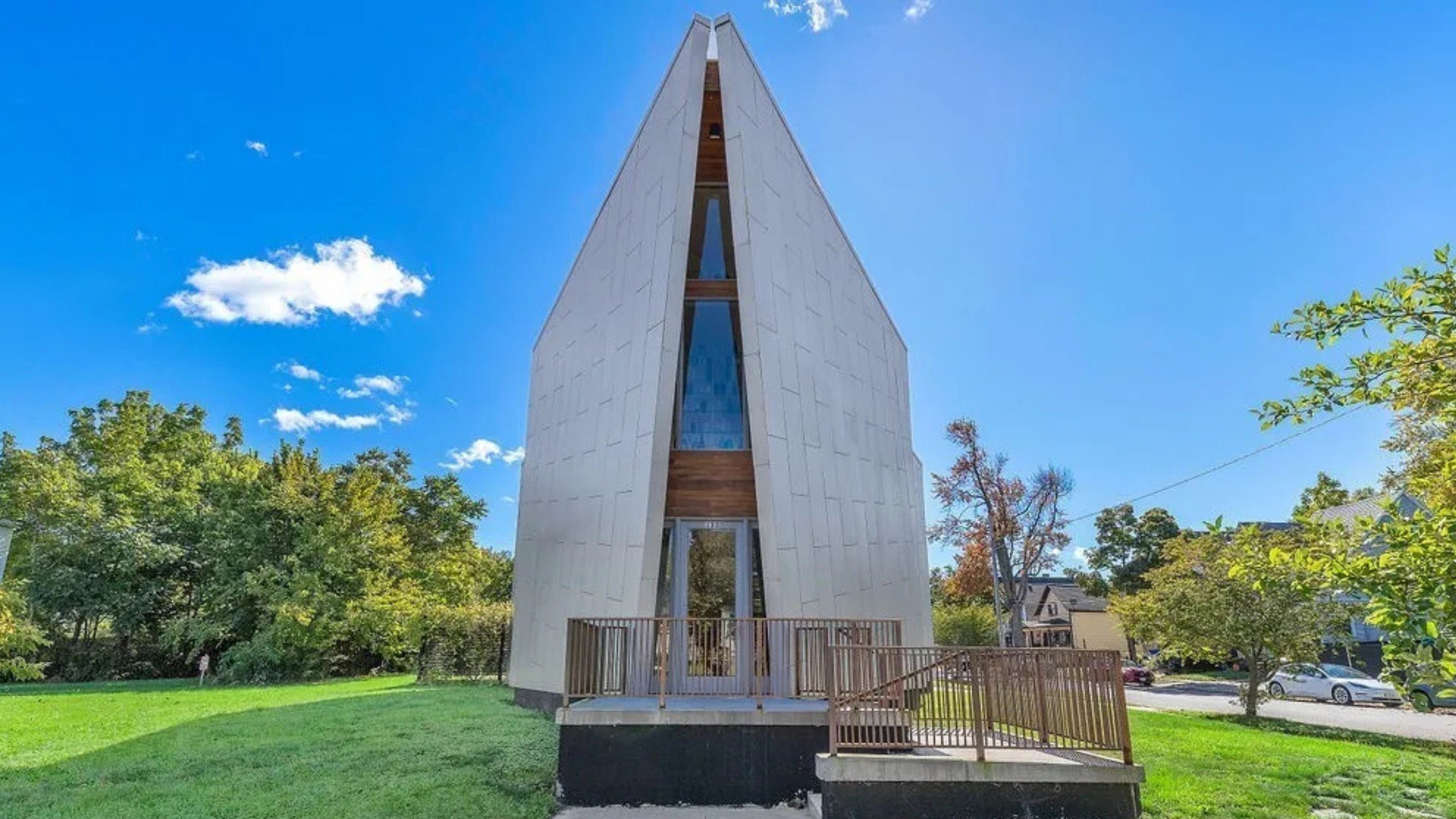 Iconic triangle house angles its way back onto the market in Buffalo ...