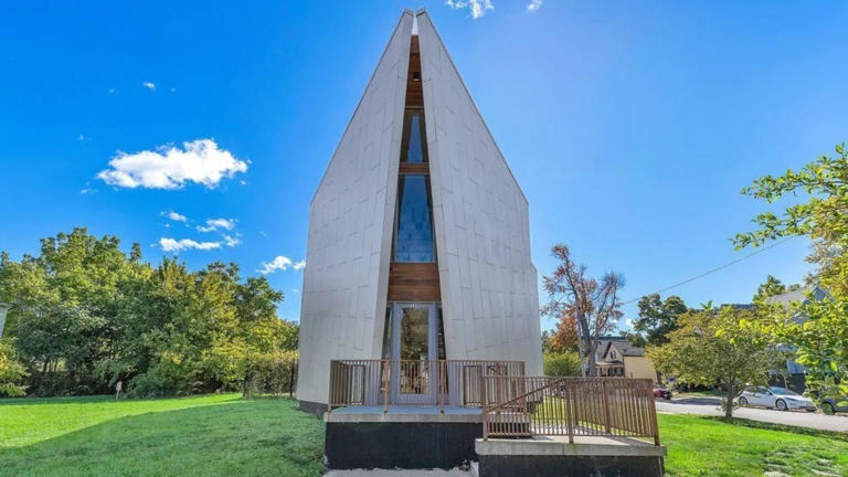 Iconic triangle house angles its way back onto the market in Buffalo ...