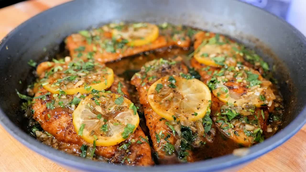 Quick lemon chicken with garlic butter