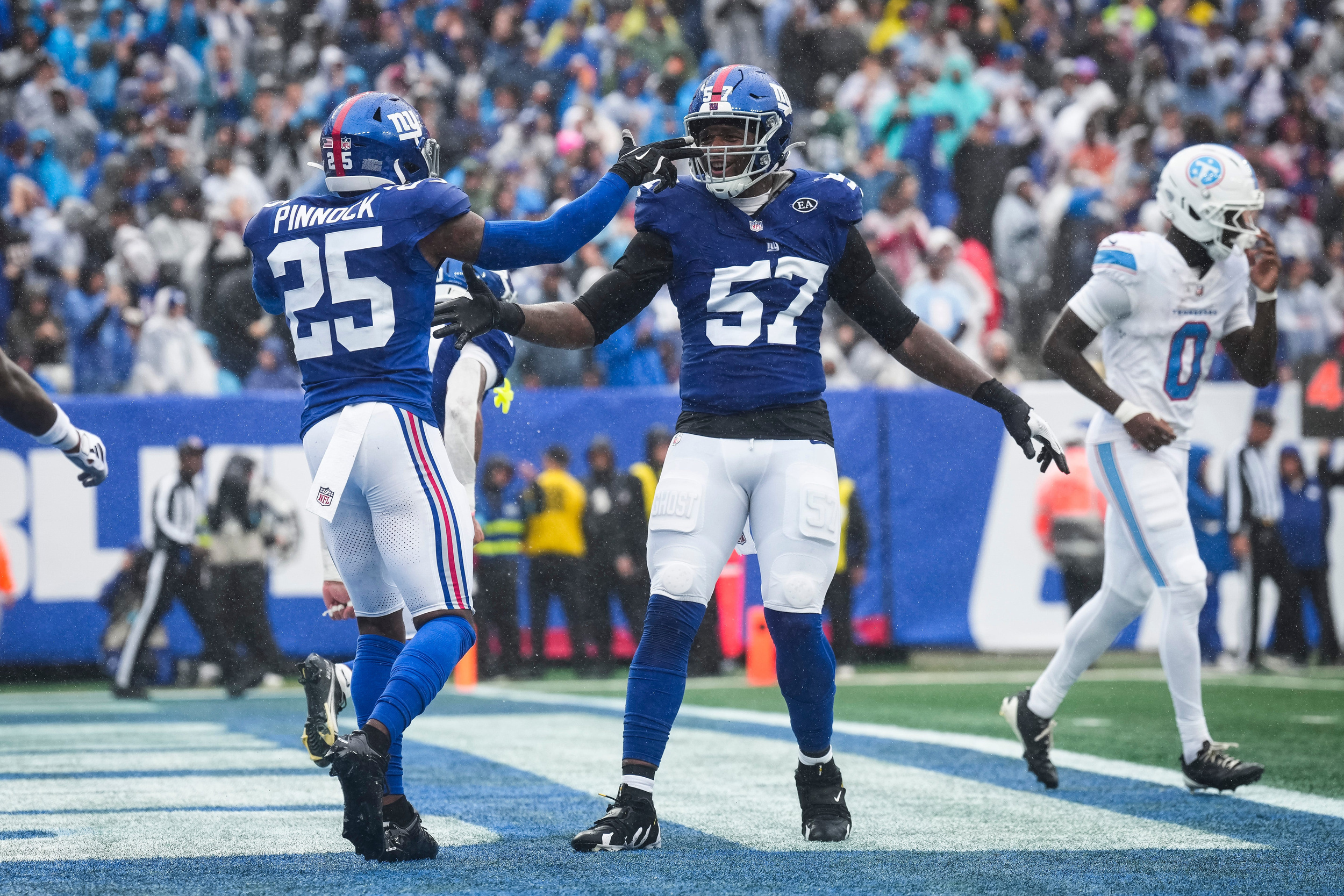 Giants DE Chauncey Golston out for season
