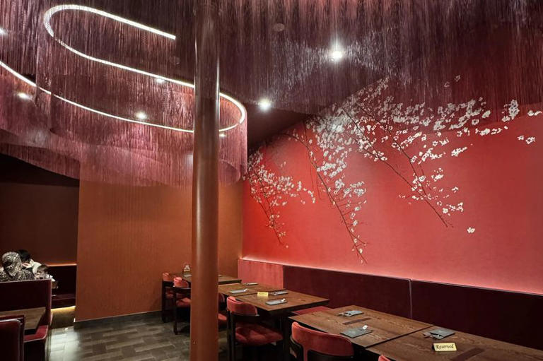 I visited new 'authentic' Chinese restaurant which is the only buffet ...
