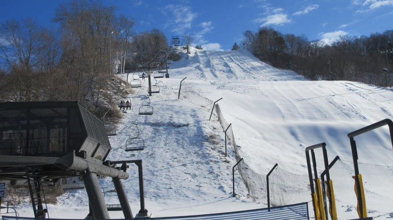 Illinois' rustic mountain resort is the Midwest's hub for year-round ...
