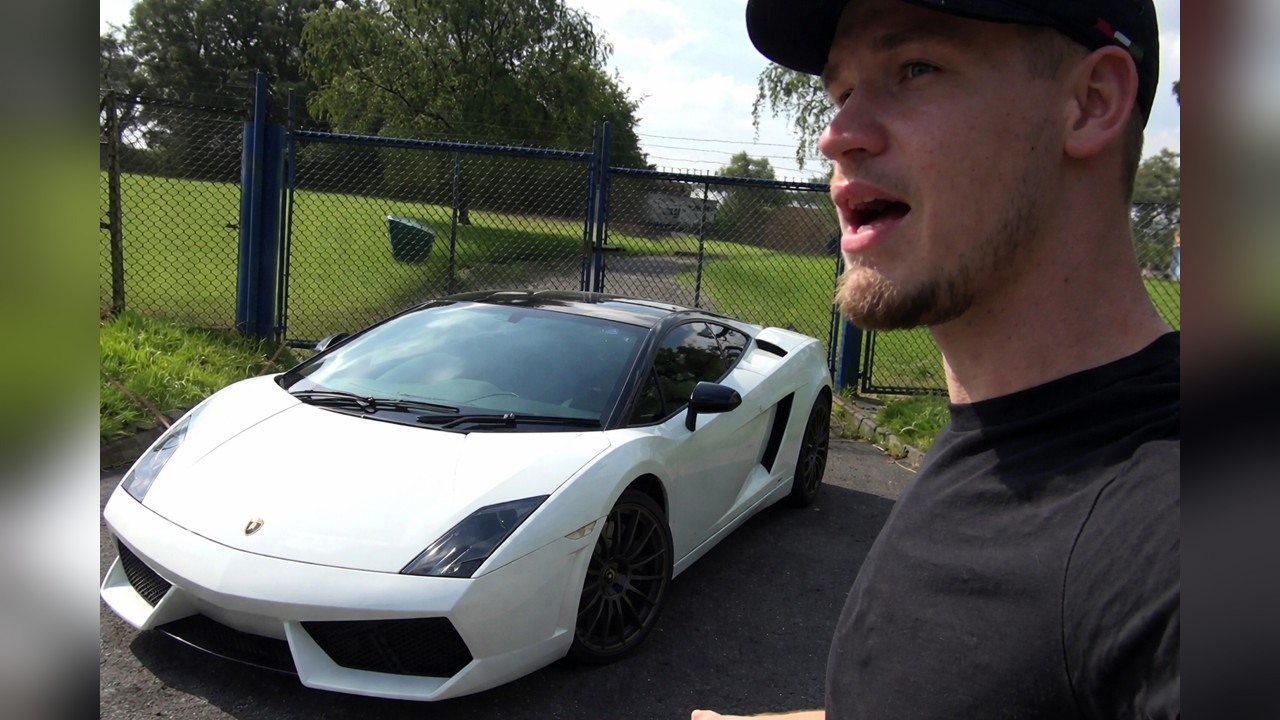 Lamborghini Gallardo LP560-4 walkaround highlights its two-tone roof