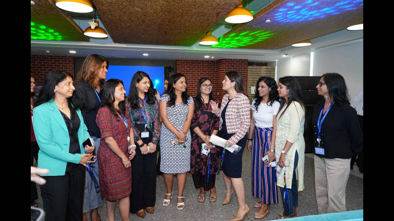India powers bank transformation: SC leans on home-built AI platforms ...