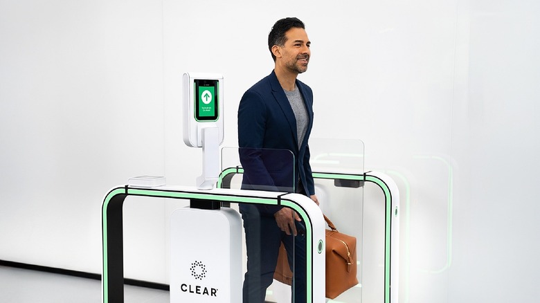 How does the TSA's biometric eGate actually work?