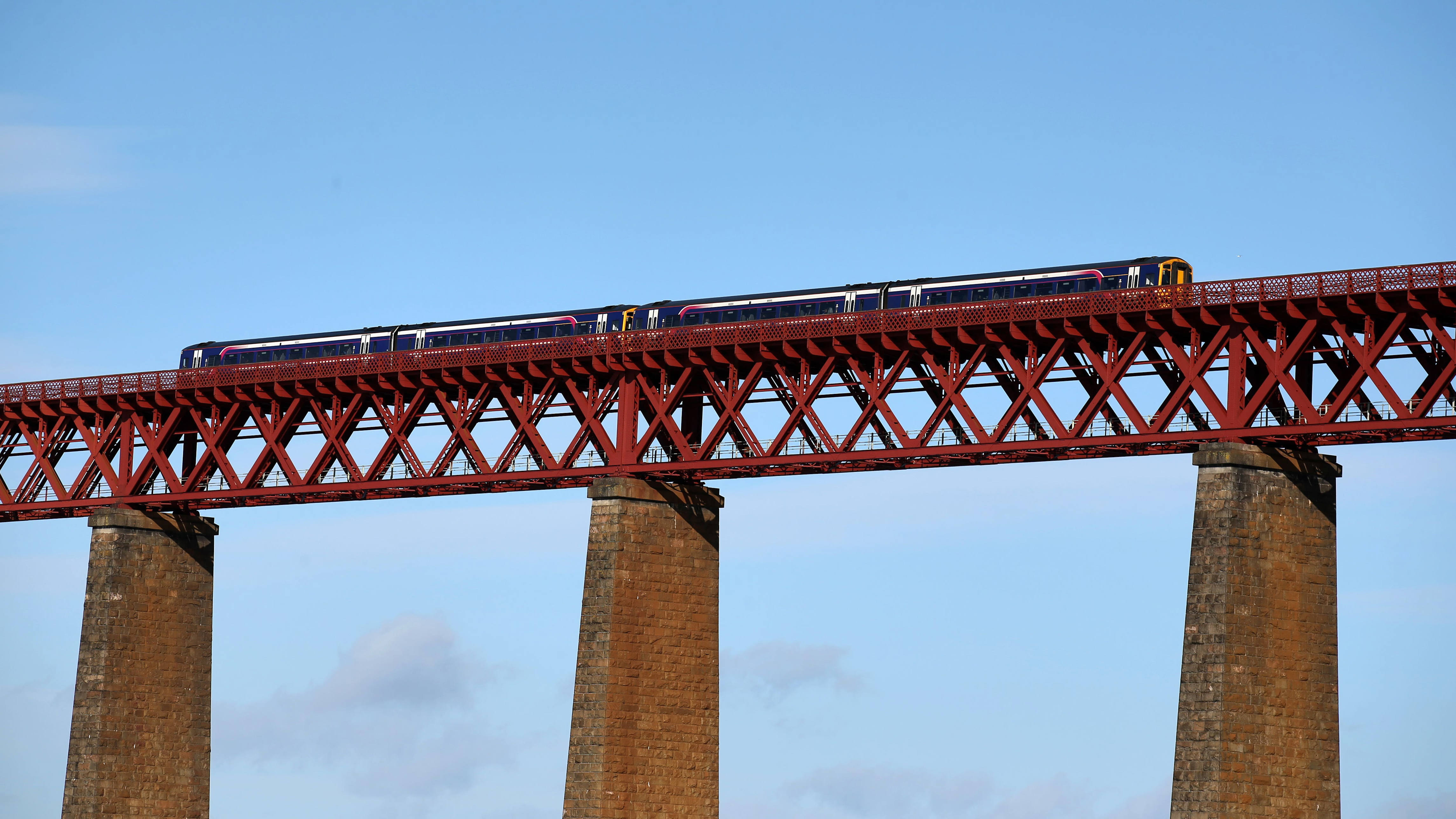 Greens promise ‘millennial rail card’ paid for by wealthy flyers