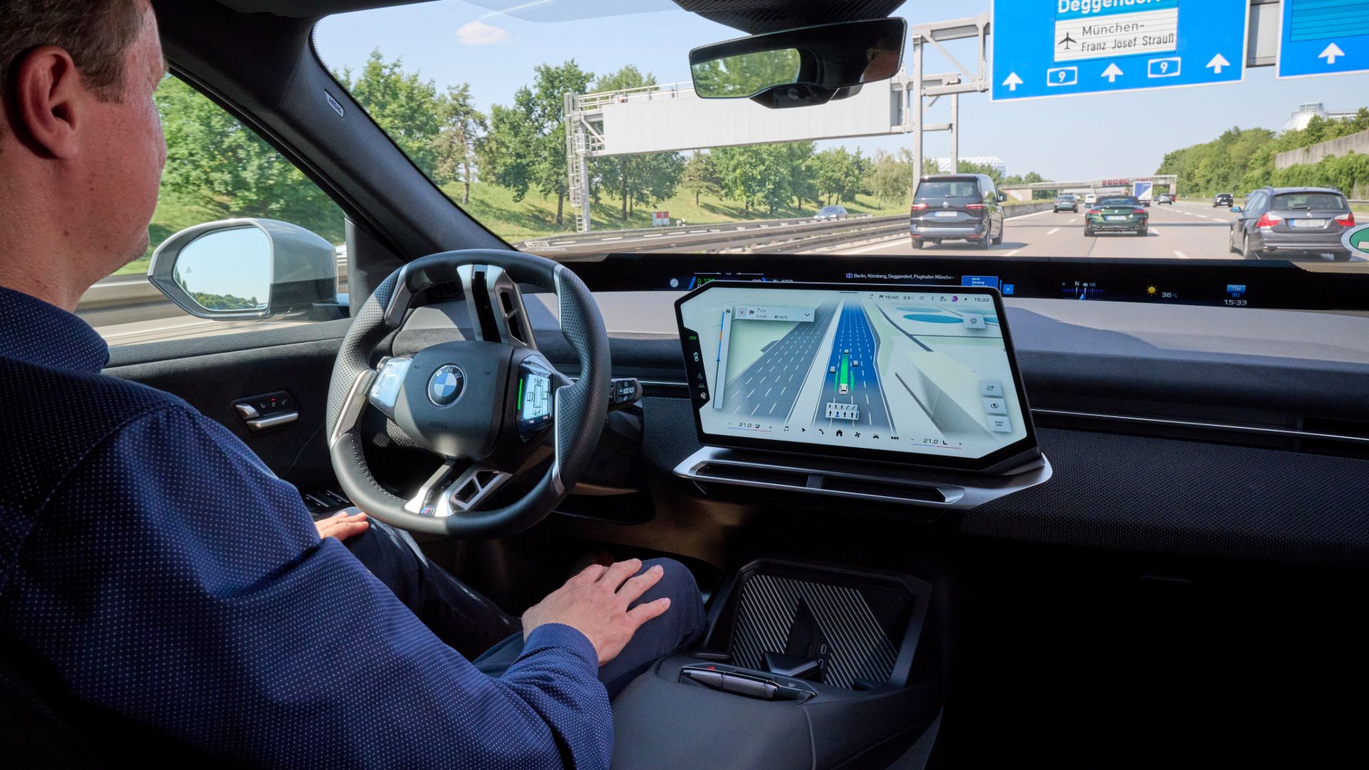 BMW's new 3D maps show drivers what their car sees