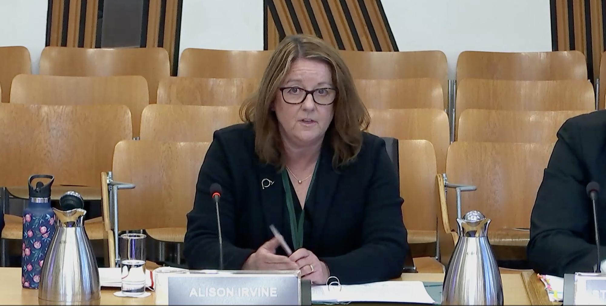 Ewing accuses transport chief of 