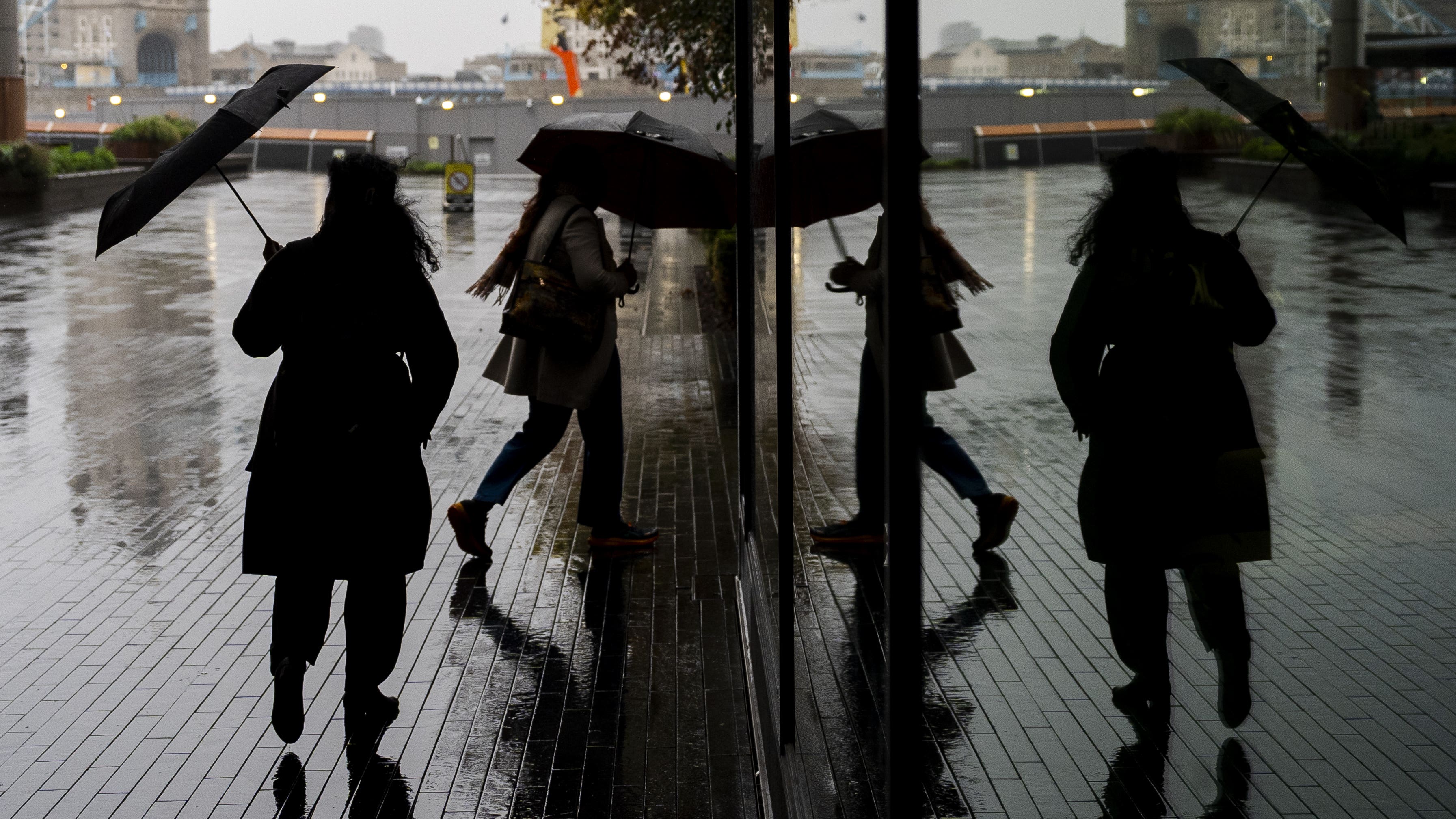 Thousands without power after Austen batters UK as second storm nears