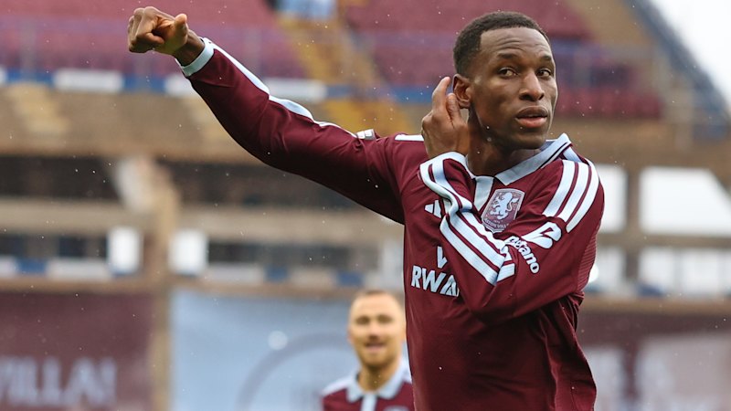 Premier League leaders shocked after 'half-time chaos'