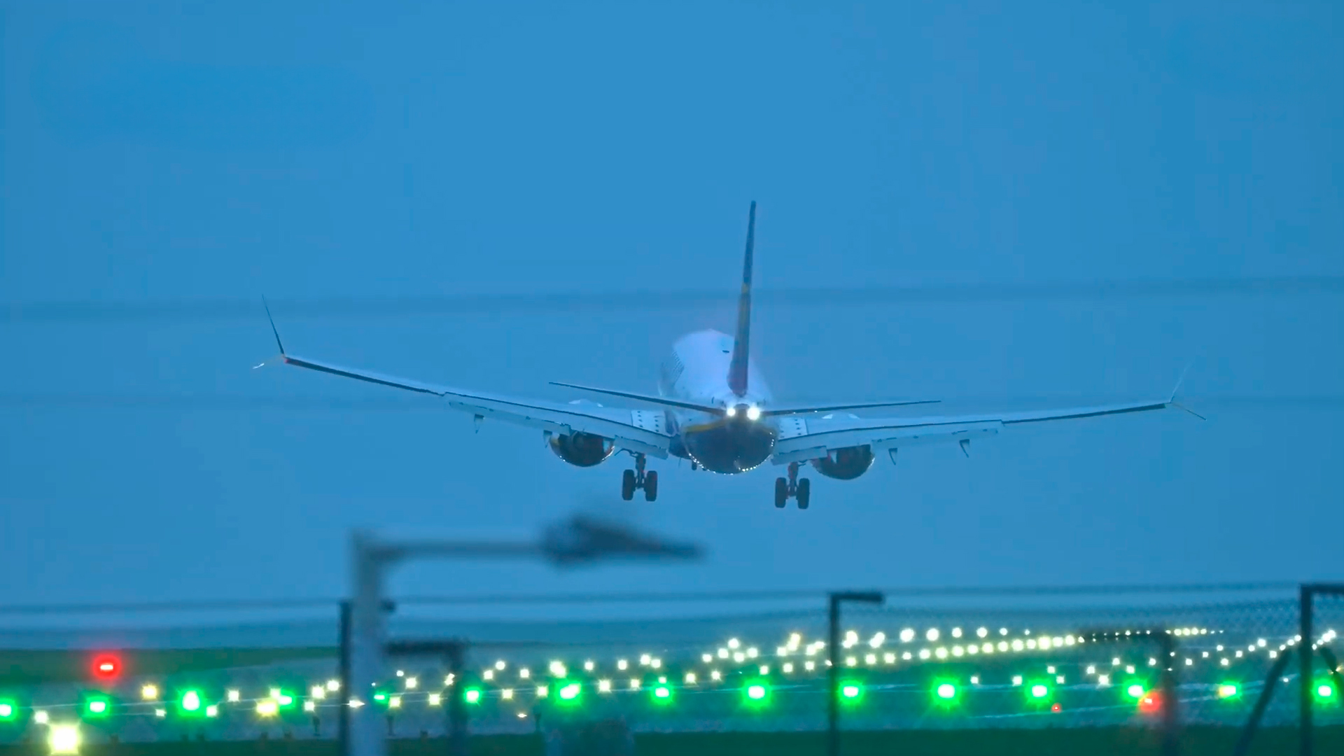 Planes battle Storm Isha at Manchester Airport