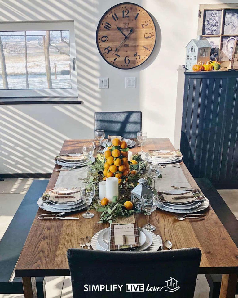 Simple Thanksgiving tablescape ideas (last minute + free printable)