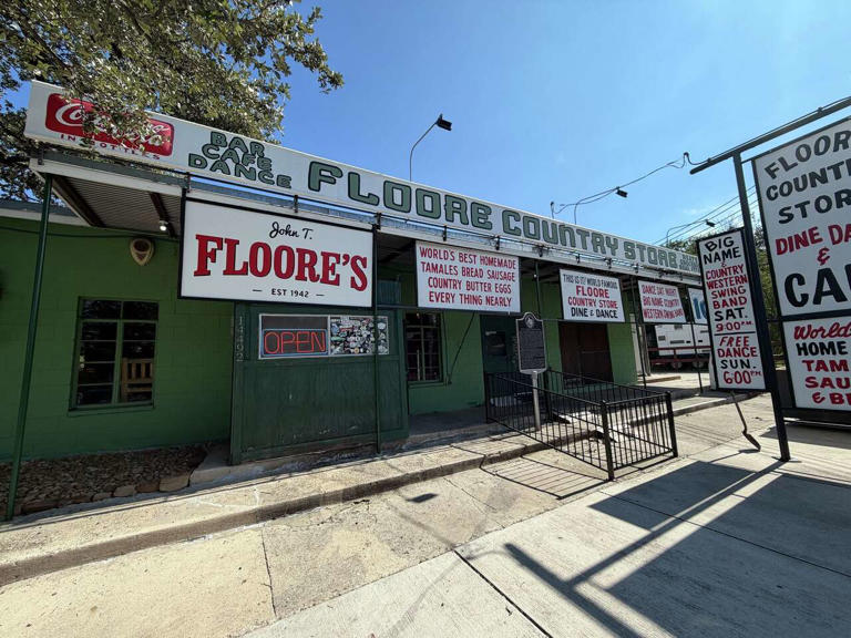 What it's like eating award-winning Texas BBQ in an 84-year-old dance hall