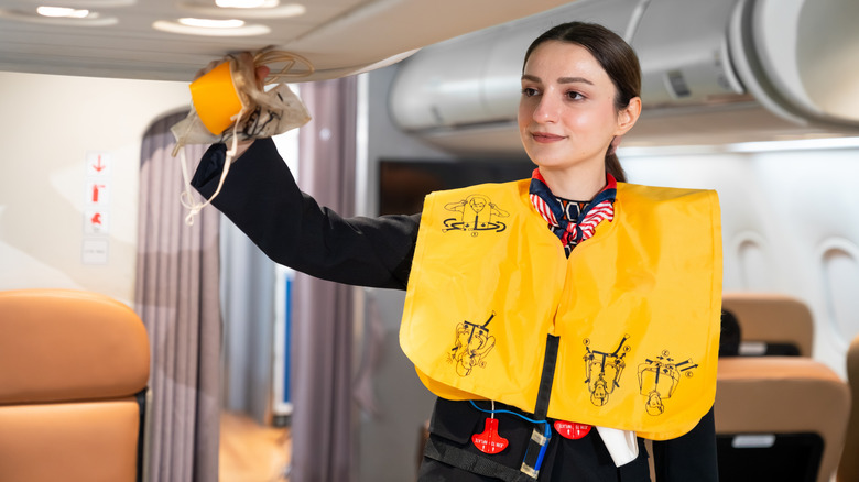 How are passenger planes able to land on water?