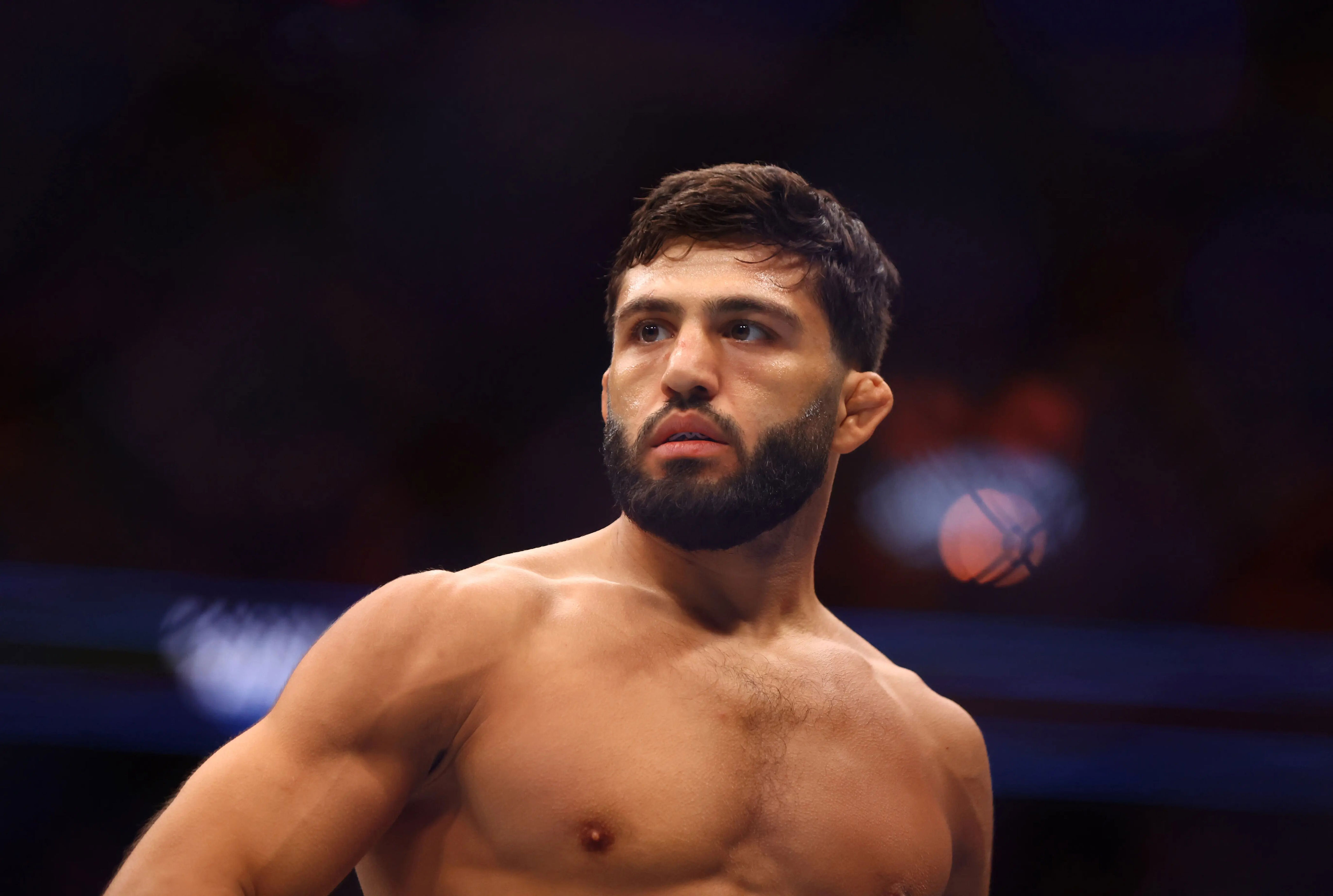 Arman Tsarukyan runs through Dillon Danis at RAF 14 before stepping ...