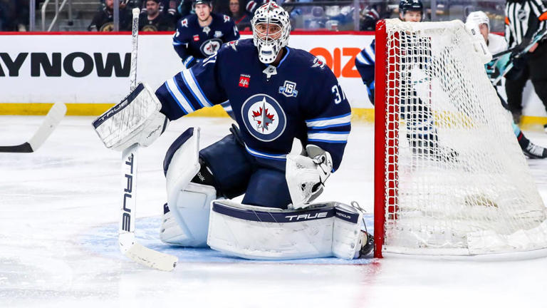 Jets won Connor Hellebuyck trade with Devils