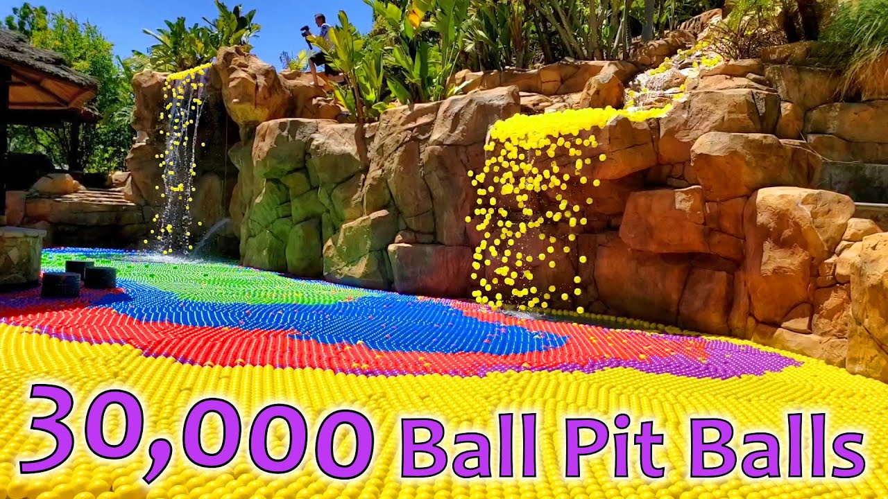 Filling our pool with 30,000 ball pit balls!