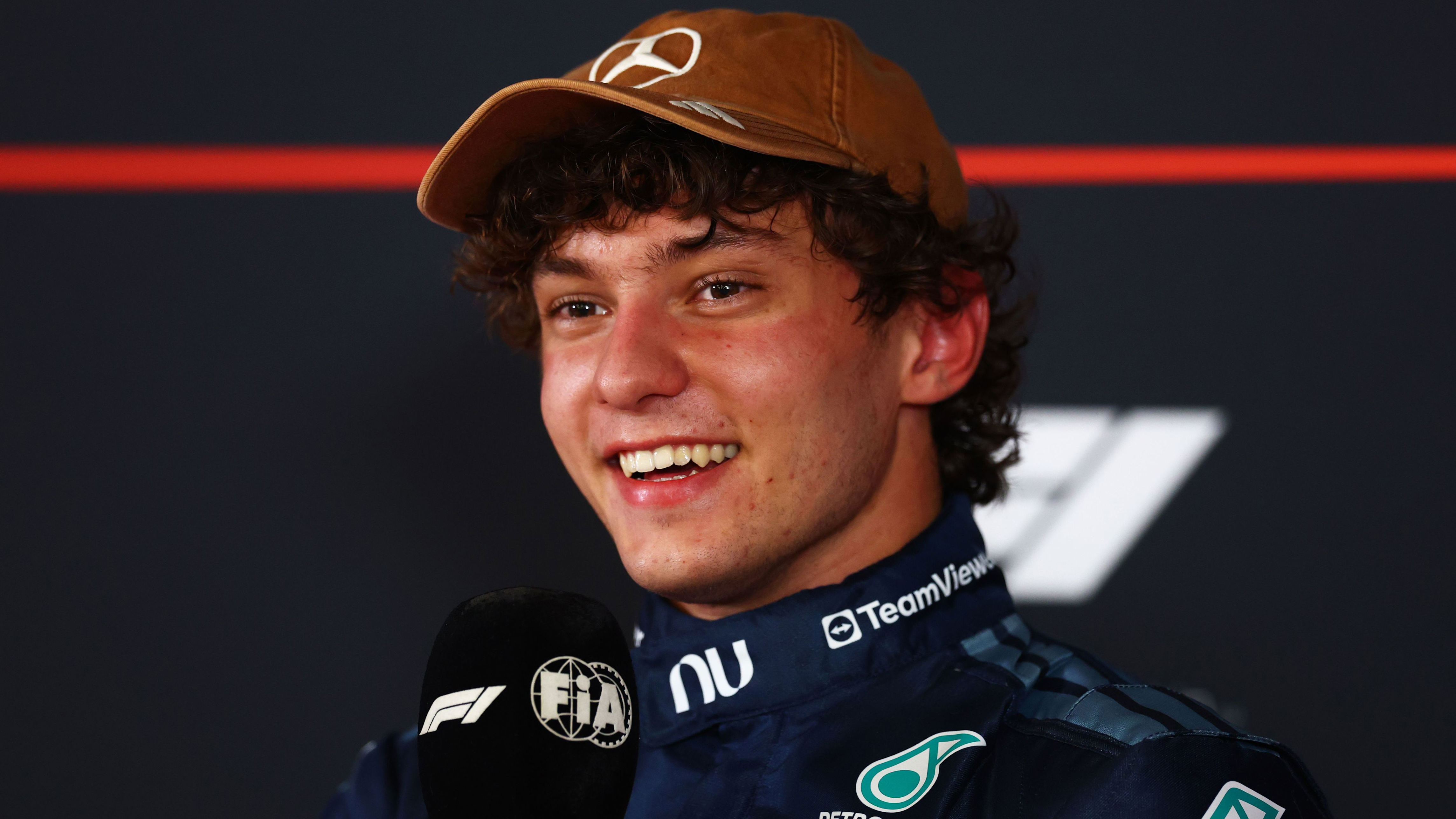 Kimi Antonelli sets the pace: world championship favourite takes pole ...