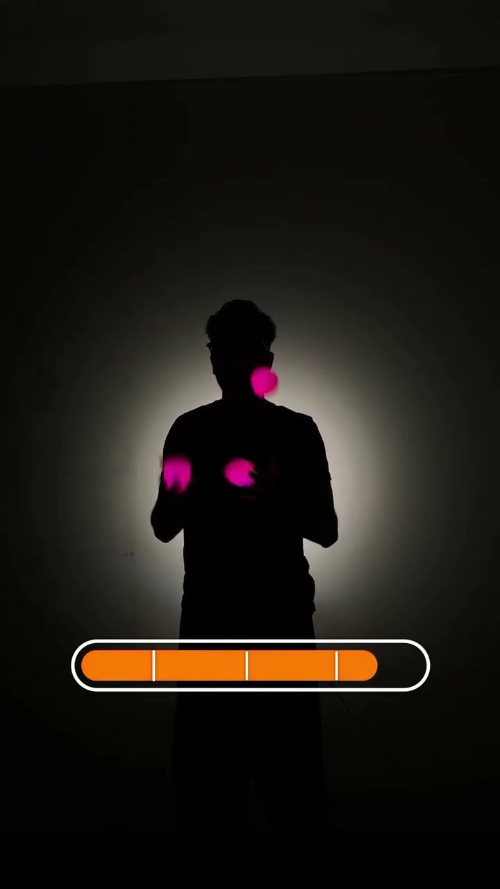 Test your reaction time with this juggling challenge!