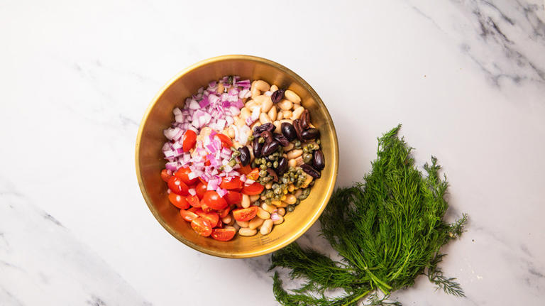 Mayo-free Mediterranean tuna salad recipe