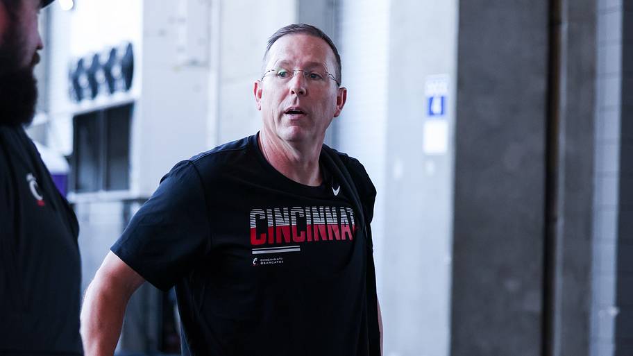 College football week 8 winners and losers: Cincinnati shrinks the pool of undefeated teams yet again